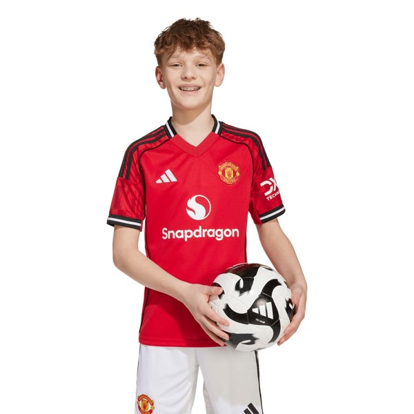 Manchester United 25/26 Hjemmebanetrøje — produktfoto fra Magasin