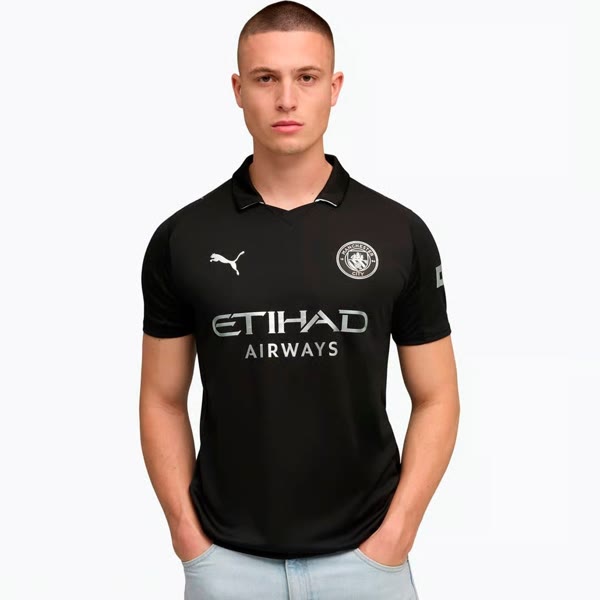 Manchester City 25/26 Udebanetrøje — produktfoto fra Magasin