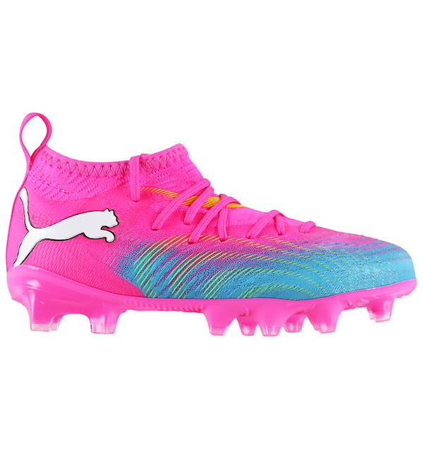 Puma fodboldstøvler - Future 9 Match FG/AG Jr - Poison Pink/Sun — produktfoto fra kids-world.dk